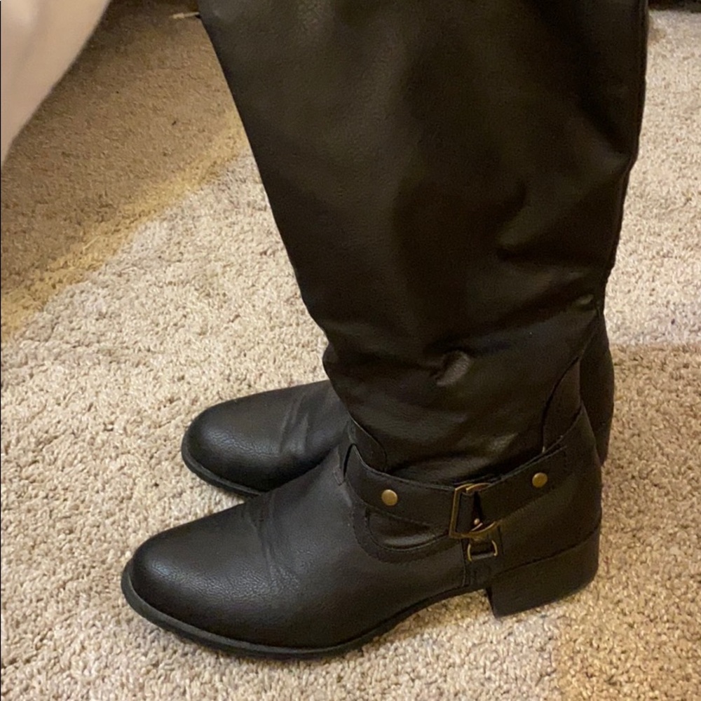 Black riding boots